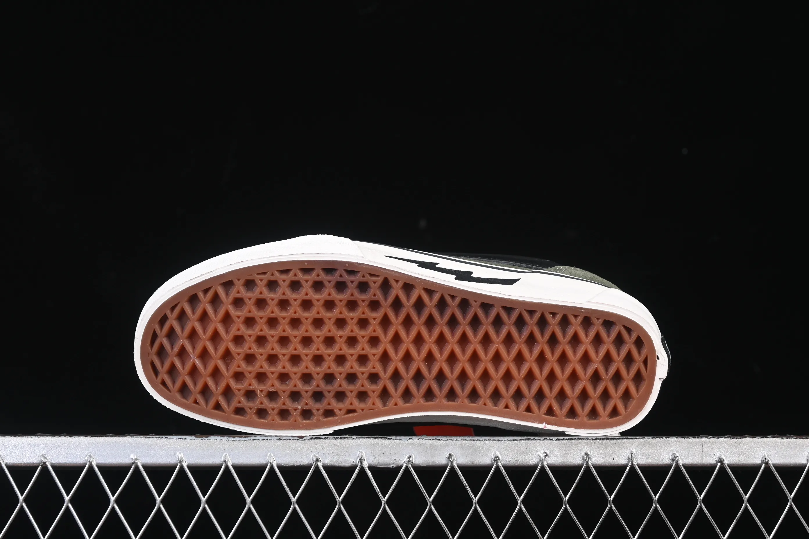 All categories Vans Vans series Vans Low Vans low-top Vans Knu Skool Dr Vans low-top casual skateboard shoes VN000CZU50K